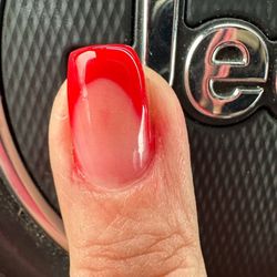 Bella Nails N Spa - Polish all inside the clear part because Hannah rushed to go help Steven.