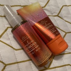 Bath & Body Works - Sunshine Mimosa is fresh and fruity. Very beachy and summery