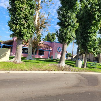 Baskin-Robbins - Park area - Ice Cream & Frozen Yogurt Near Me - Covina, California