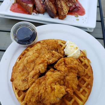 Over Easy - Southern Ave - Chicken Waffle and Rhubarb French toast - American Near Me - Mesa, Arizona