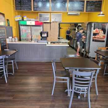 Pizza Machine - Inside - Pizza Near Me - Gardena, California Pizza Machine - Inside - Pizza Near Me - Gardena, California