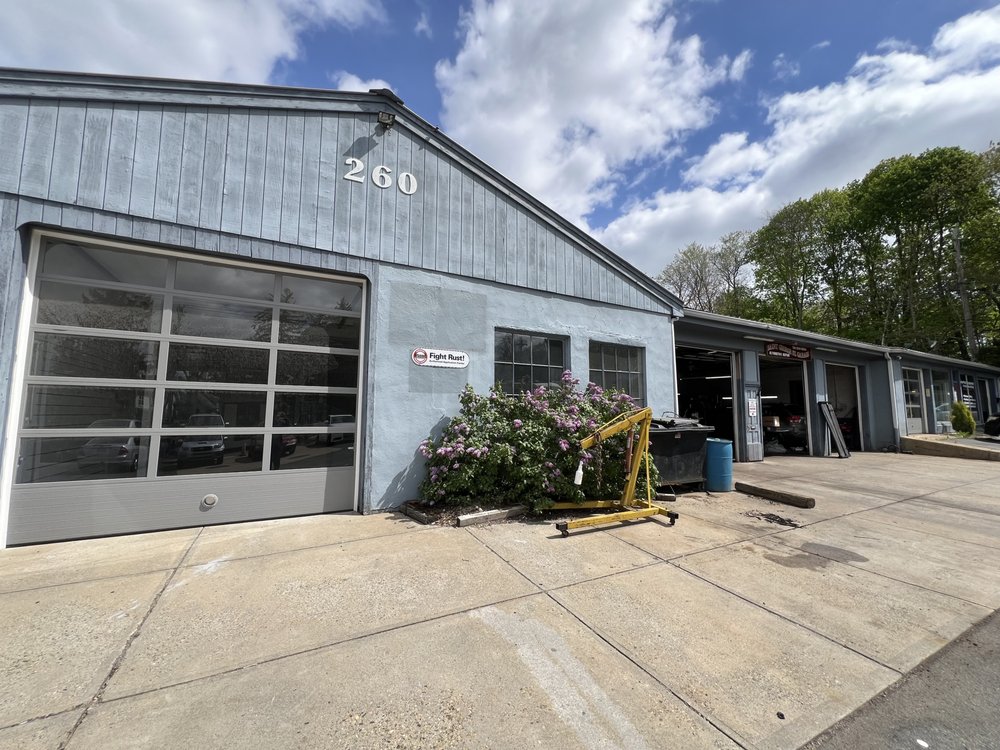 SAINT STREET GARAGE Updated October 2024 11 Reviews 260 St