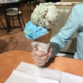 Braum's Ice Cream - Double dip cone! - Ice Cream & Frozen Yogurt Near Me - Frisco, Texas