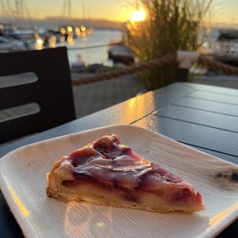 Farmers & Foragers - To die for plum tart - Food Trucks Near Me - Burlington, Vermont Farmers & Foragers - To die for plum tart - Food Trucks Near Me - Burlington, Vermont