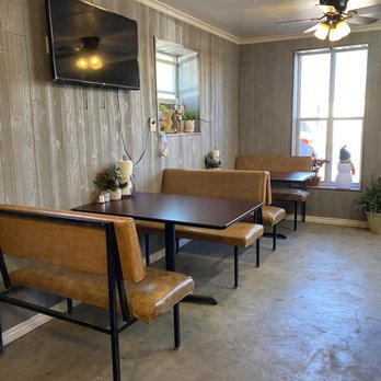 Destiny’s Grill - Seating for 4. 2 other tall tables for 4 and a tall table for 6/8 - American Near Me - Ozona, Texas Destiny’s Grill - Seating for 4. 2 other tall tables for 4 and a tall table for 6/8 - American Near Me - Ozona, Texas