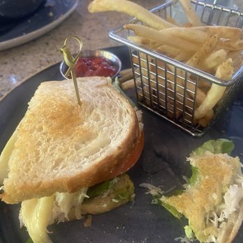 Wence's - Crab Stack sandwich awesome - New American Near Me - Pleasant Hill, California