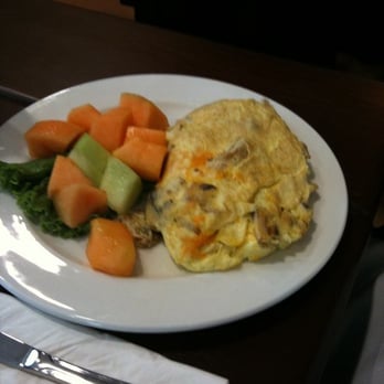Brunch Cafe-McHenry - Double mushroom with cheese omelette and side of fresh fruit - Breakfast & Brunch Near Me - McHenry, Illinois