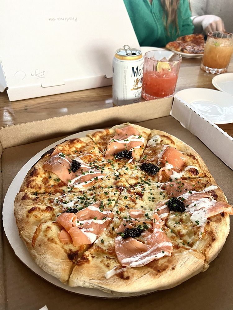 Social spots from High Bar