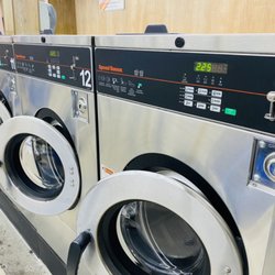 Mission Laundry Room - New Washers 20 pounds