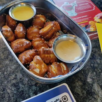 Topgolf - pretzel bites - Golf Near Me - San Jose, California Topgolf - pretzel bites - Golf Near Me - San Jose, California