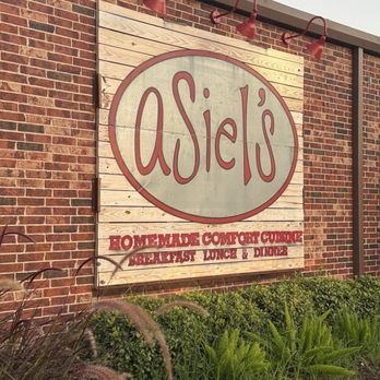 Asiel's Restaurant - New American Near Me - Lake Jackson, Texas