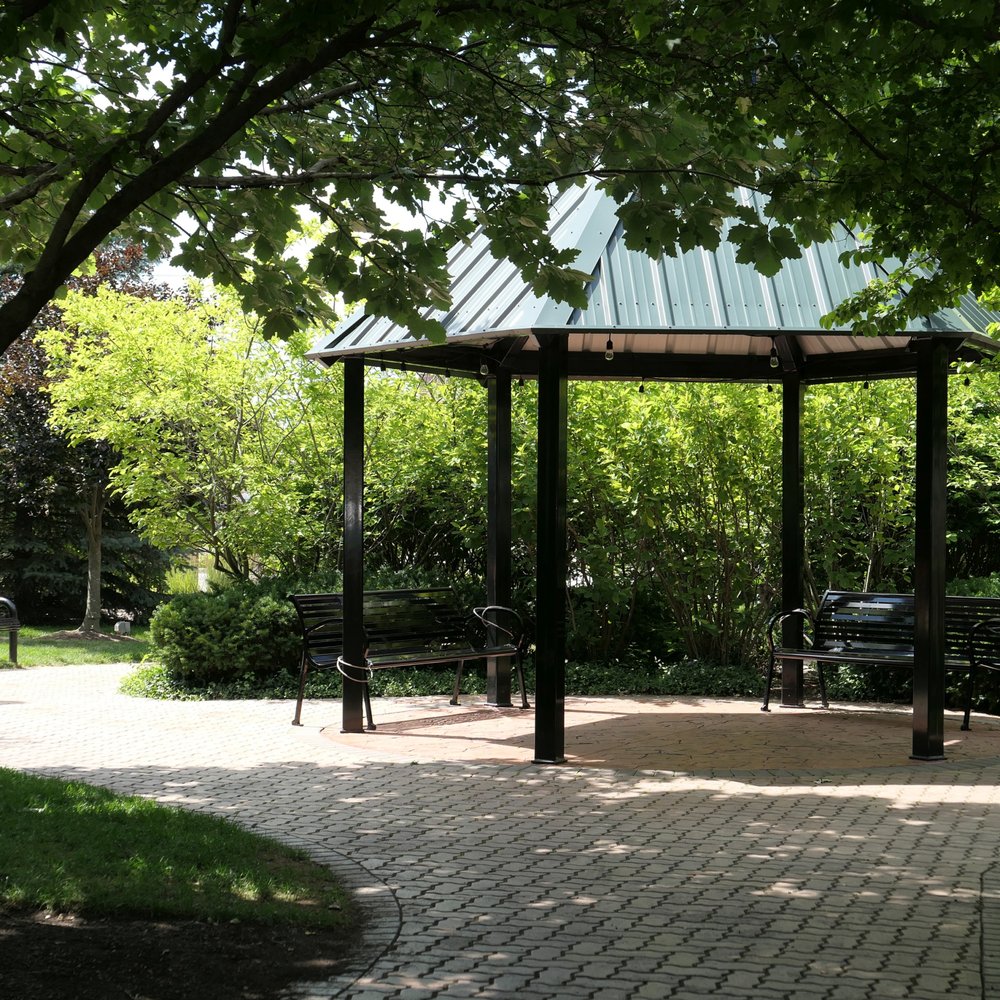 Moehling Park - Parks Near Me - Mount Prospect, Illinois Moehling Park - Parks Near Me - Mount Prospect, Illinois