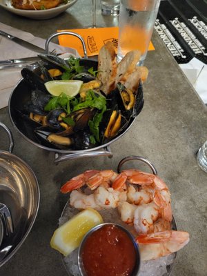 Seabear Oyster Bar by null