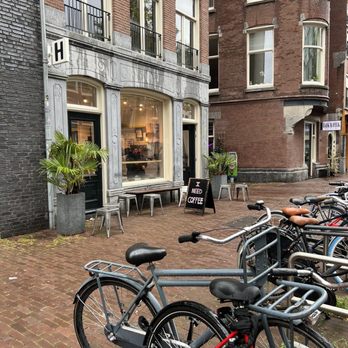Hummingbird Amsterdam - Cafes Near Me - Amsterdam, New Hampshire