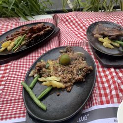 Sizzling Plate - BBQ Sticks, Sisig & Porkchops