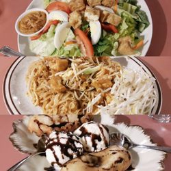 Boa-Thong Thai Food Restaurant - amazing food! some of the best thai food i've had ~ 1. thai salad w/ peanut sauce 2. pad thai  3. deep fried bananas and vanilla ice cream