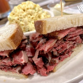 Nate'n Al's - Pastrami sandwich with Macaroni Salad - Delis Near Me - Beverly Hills, California Nate'n Al's - Pastrami sandwich with Macaroni Salad - Delis Near Me - Beverly Hills, California