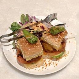 Vada Pav, one of their best and is indeed a delicious appetizer