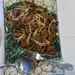 Fantasy Restaurant - Beef chow fun