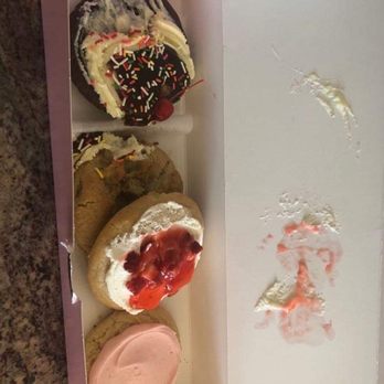 Crumbl - Whittier - Bakeries Near Me - Whittier, California Crumbl - Whittier - Bakeries Near Me - Whittier, California