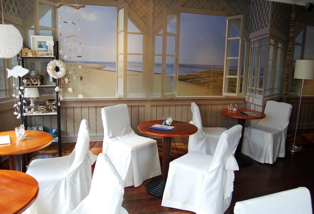 Tiffany's Cafe Bar Lounge