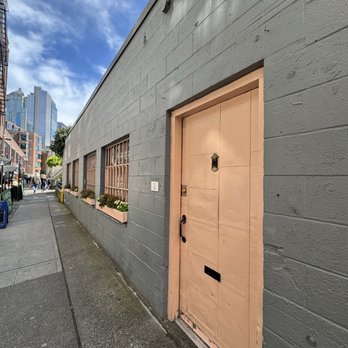 The Pink Door - Italian Near Me - Seattle, Washington The Pink Door - Italian Near Me - Seattle, Washington