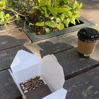 C'est Si Bon Bakery - Bakeries Near Me - Newport Beach, California