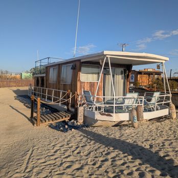 Hicksville Trailer Palace - The Skipper! - Hotels Near Me - Joshua Tree, California Hicksville Trailer Palace - The Skipper! - Hotels Near Me - Joshua Tree, California