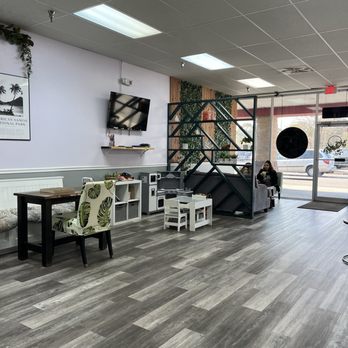 Apelu Island Cafe - Even a little corner nook for kiddos - Bagels Near Me - Norfolk, Virginia