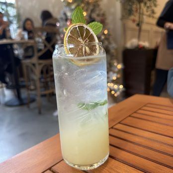 Sweet Maple - Yuzu Pear Mocktail - Breakfast & Brunch Near Me - Palo Alto, California Sweet Maple - Yuzu Pear Mocktail - Breakfast & Brunch Near Me - Palo Alto, California