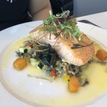 360 Restaurant - Salmon - Canadian (New) Near Me - Toronto, Ontario
