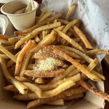 Hawk Ridge Winery - Truffle fries - Wineries Near Me - Watertown, Connecticut