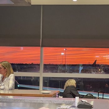 Uptown Brasserie - Amazing sunset - Brasseries Near Me - Jamaica, New York