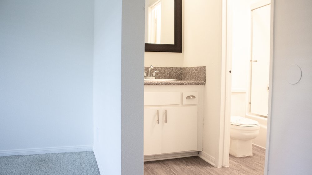 SUNTREE EAST APARTMENTS Updated September 2024 11 Photos 5400