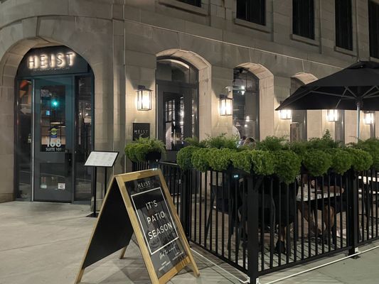 HEIST Restaurant + Wine Club by null