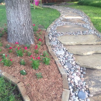 Azul Landscaping Solutions - Natural walkway - Landscaping Near Me - Plano, Texas