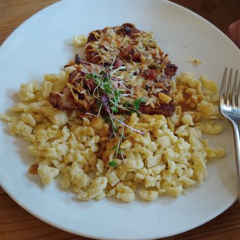 Schloss Brauhaus - Pork schnitzel with spatzle. Delicious and filling!! - German Near Me - Schwangau, BY Schloss Brauhaus - Pork schnitzel with spatzle. Delicious and filling!! - German Near Me - Schwangau, BY