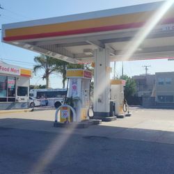 George's Shell Service