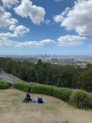 Mount Coot-Tha Summit Lookout by null