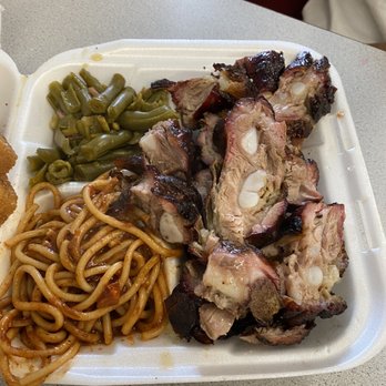 A&R Bar-B-Que - Barbeque Near Me - Memphis, Tennessee