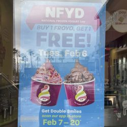 Menchie's Frozen Yogurt