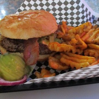 Sunset Grill and Bar - Robust, to say the least... - Karaoke Near Me - Albuquerque, New Mexico