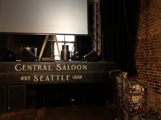 Central Saloon by null
