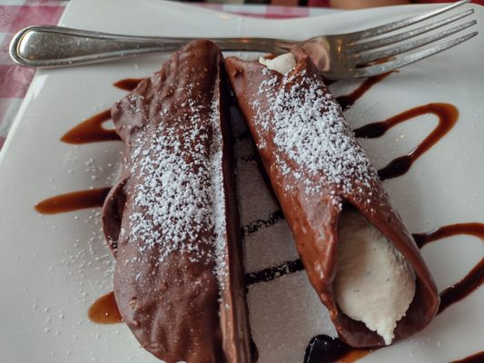 Vaccaros Trattoria by null