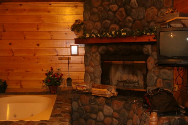 BIG BEAR MANOR SPA CABINS - Updated January 2025 - 134 Photos & 98