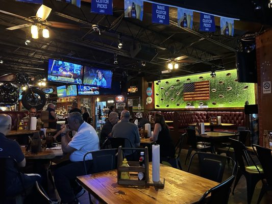 Old Tom's Sports Bar Miami Springs by null