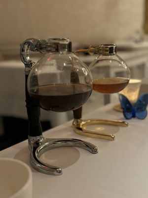 Victoria & Albert's by null