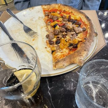 Michelemmà - Pizza with sausage,bell pepper,olives, & mozzarella. - Italian Near Me - Bologna, BO Michelemmà - Pizza with sausage,bell pepper,olives, & mozzarella. - Italian Near Me - Bologna, BO