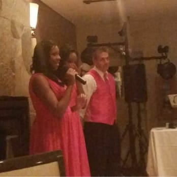 SG Mobile DJ Service - Jeff announcing the toasts - DJs Near Me SG Mobile DJ Service - Jeff announcing the toasts - DJs Near Me
