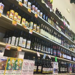 Aurora Liquor